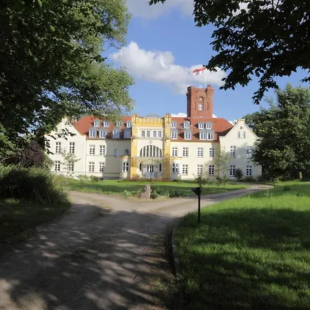 Schloss Lelkendorf, Groß Gievitz Apartment *